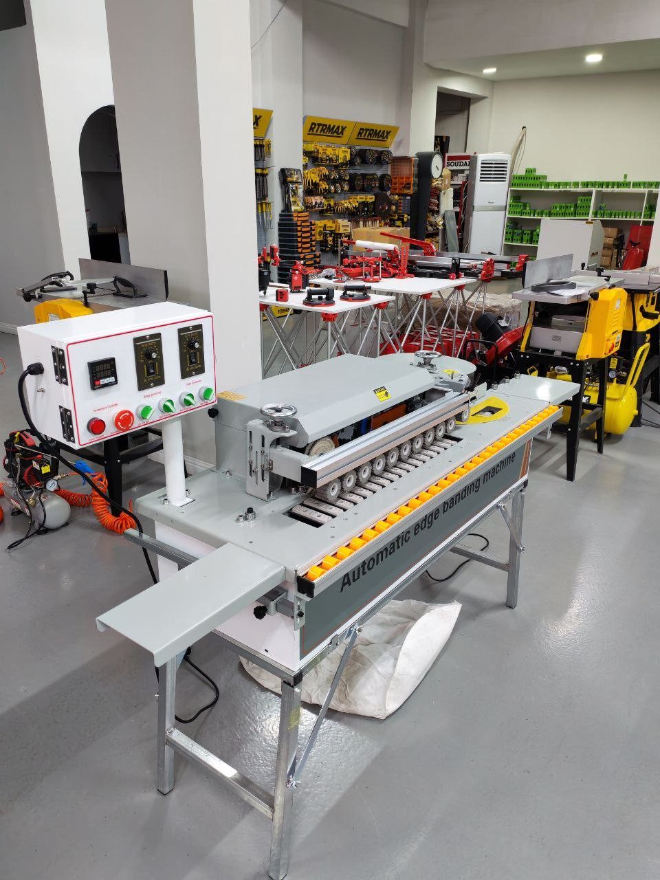 ERS 20 Otomatik Düz ve Eğri Kenar Pvc Bantlama Makinesi 4
